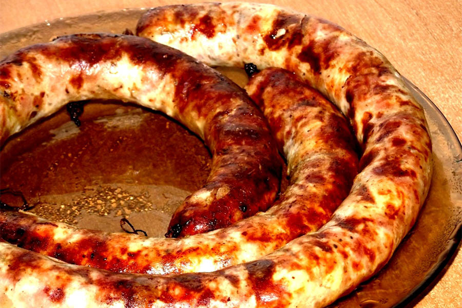 Как приготовить домашнюю колбасу: пошаговый рецепт Как приготовить домашнюю колбасу